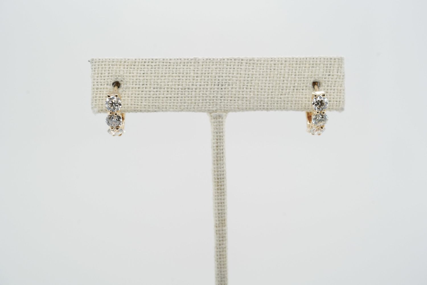 ANLL- 14KY 3.38g 2.50ctw Diamond Huggie Hoop Earrings