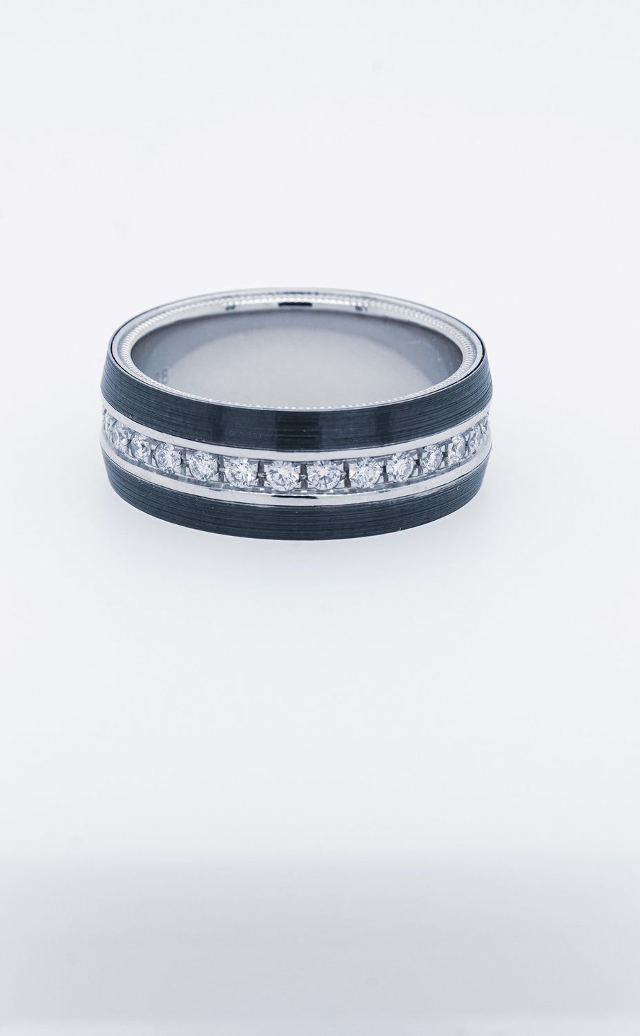 AITT- Platinum/Titanium 16.09g .85ctw Verragio Men&#39;s 8mm Eternity Wedding Band (size 9.75)