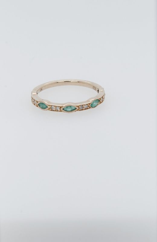 ATE-10KY 1.7g .07ctw Diamond .50ctw Emerald Stackable Band (size 7)
