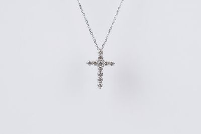 DRL- 14KW 2.22g .50ctw Diamond Cross Pendant 18&quot;