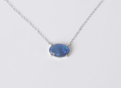LET- 14KW 2.47g 1.70ct Lightning Ridge Opal Necklace 16-18&quot;