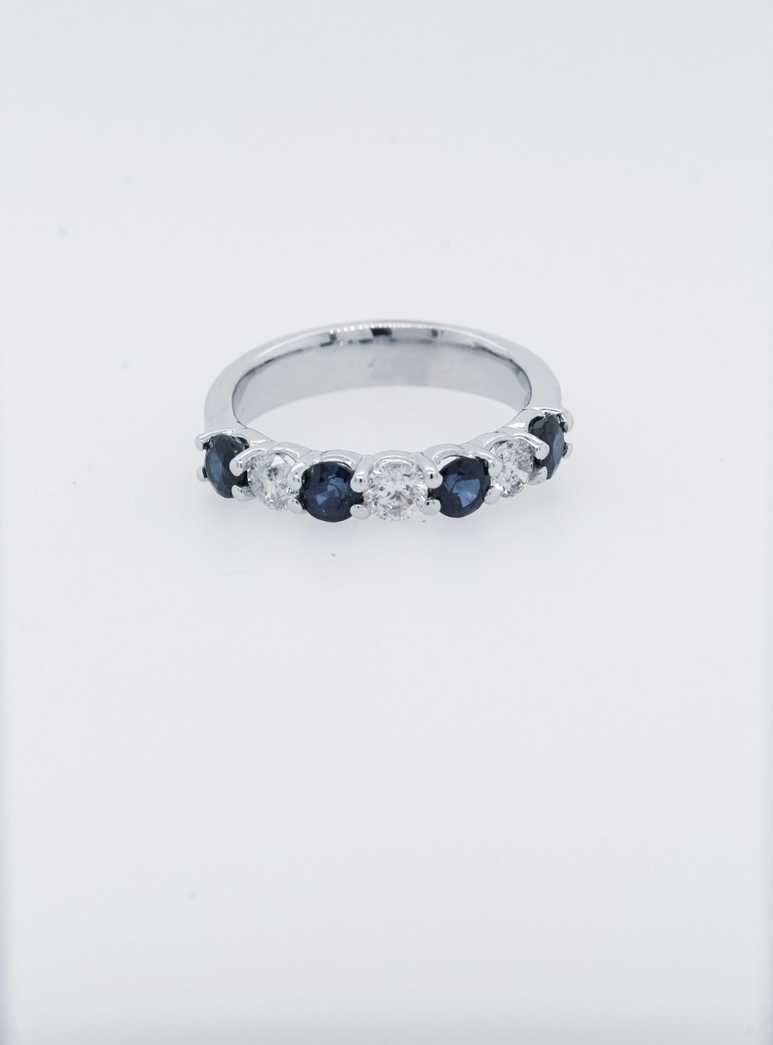 RLL- 14KW 4.23g .57ctw Diamond 1.25ctw Blue Sapphire Wedding Band (size 7)