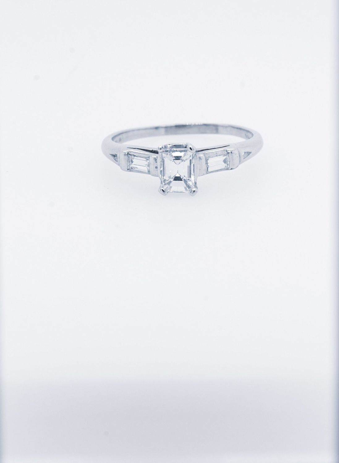 VATT- Platinum 4.03g 1.03ctw (.73ctr) H/VS2 Emerald Diamond and Baguette Engagement Ring (size 8.5)