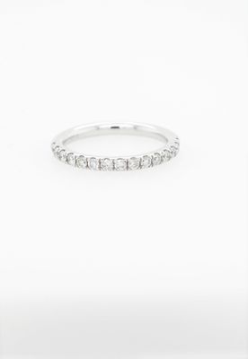 DTT- 14KW 2.81g .60ctw Diamond Shared Prong Stackable Band (size 7)