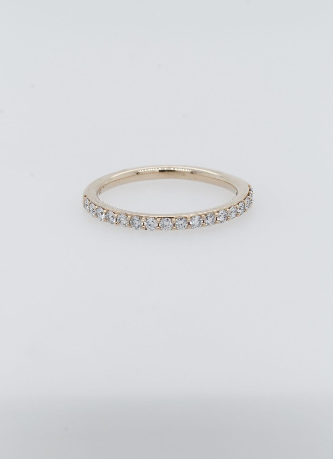 NNE- 14KY 2.10g .40ctw Diamond Shared Prong Stackable Band (size 7)