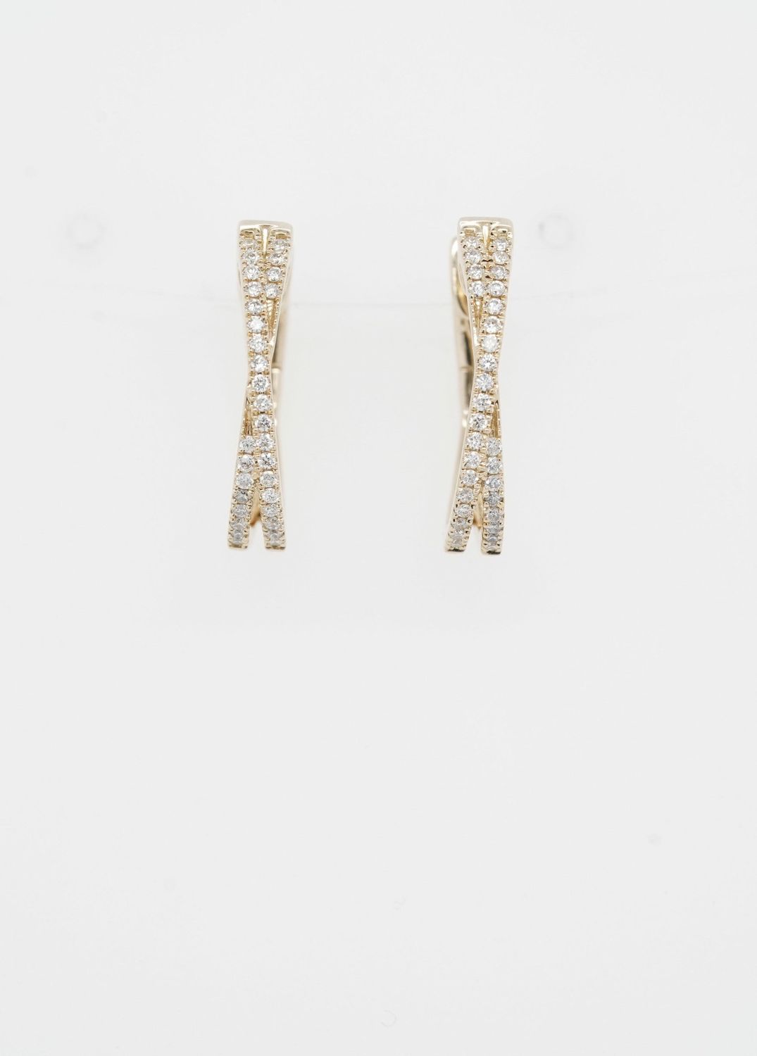 DBTX- 14KY 3.3g .25ctw Small Twisted Diamond Hoop Earrings