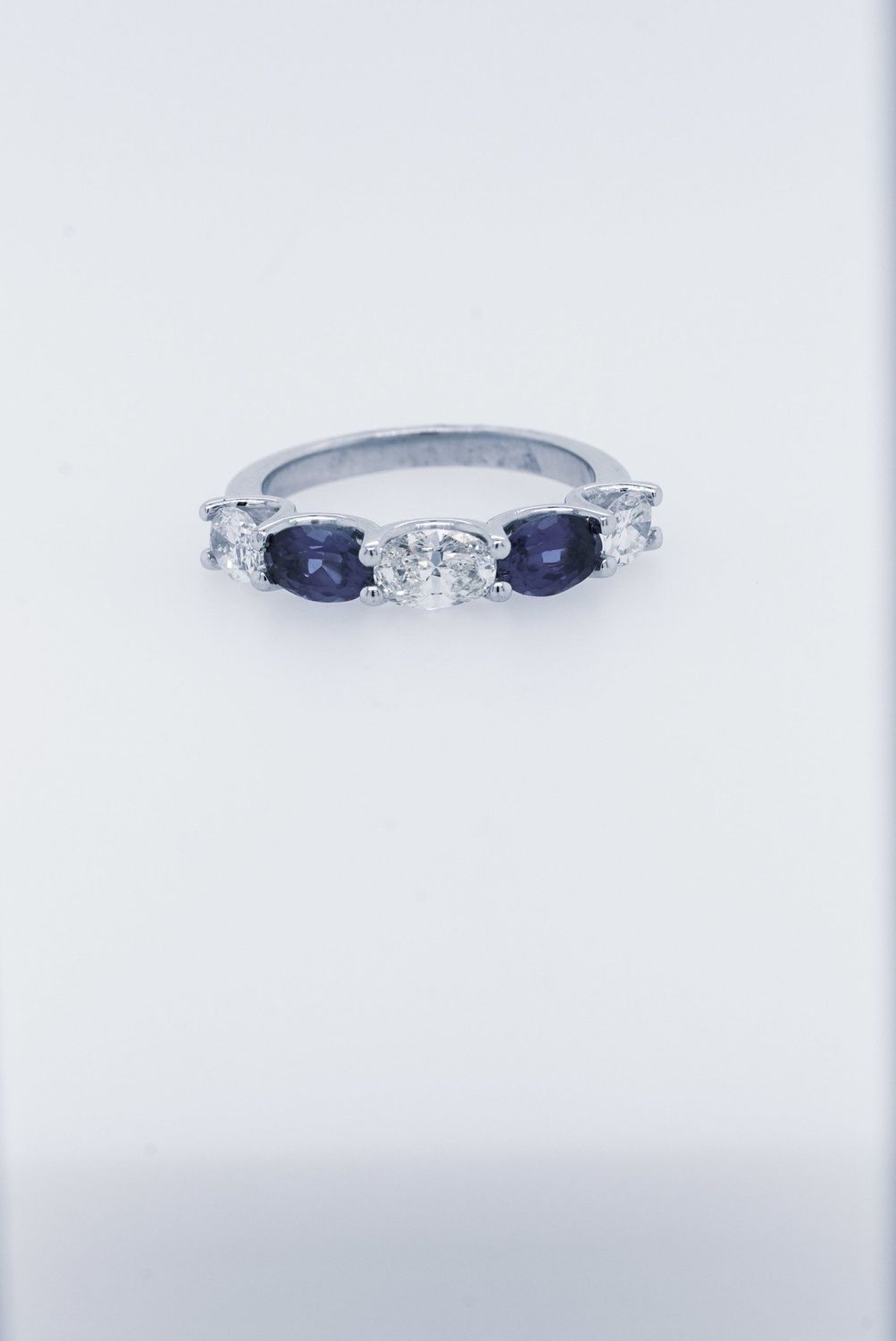 AVTT- 14KW 3.41g 1.00ctw Diamond 1.15ctw Sapphire Stackable Band (size 6)