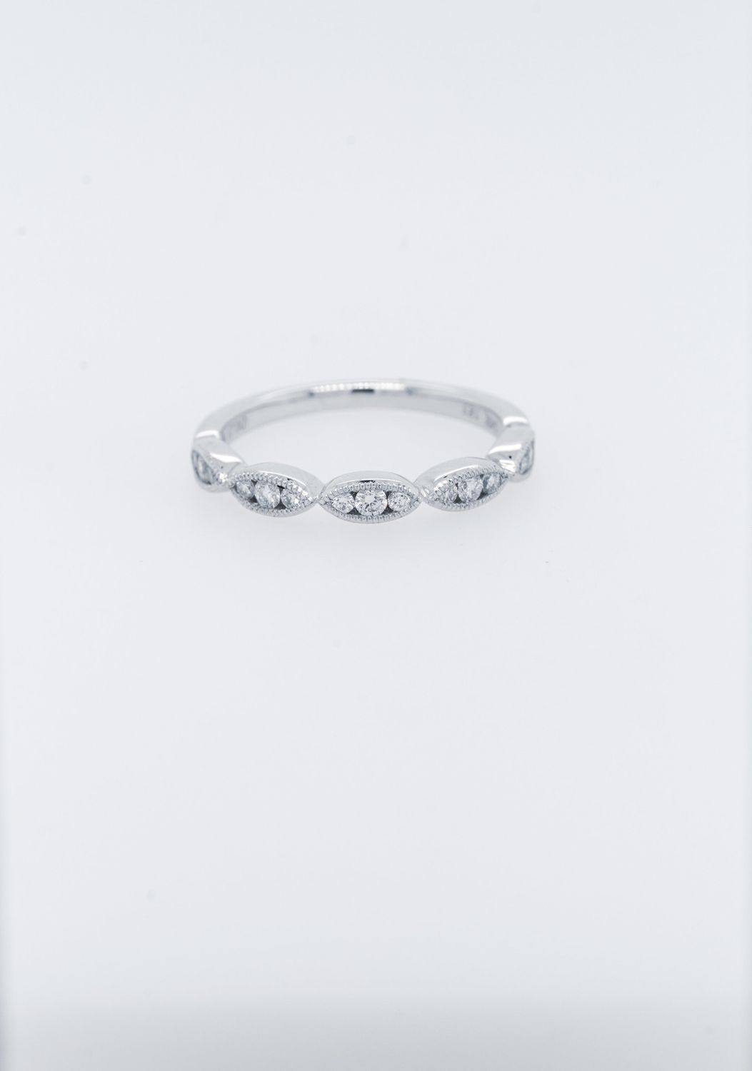 VIE- 14KW 1.62g .20ctw Diamond Stackable Band (size 7)