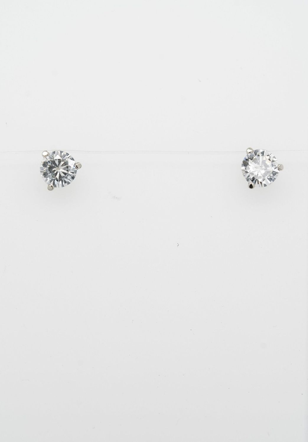 BTT- 14KW .68ctw H/SI1 Round Diamond Stud Earrings