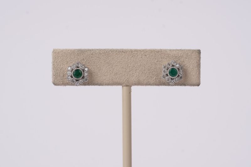 VLL- 14KWG 1.40g .44ctw Emerald &amp; Diamond Halo Stud Earrings