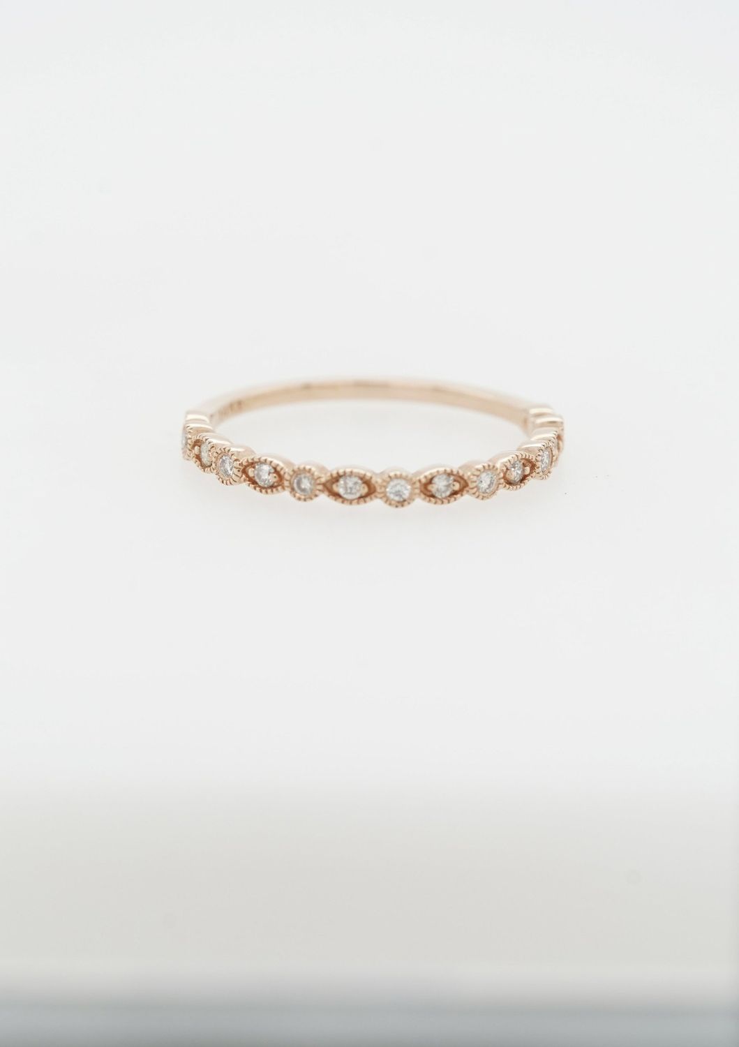 VRA- 14KR 1.4g .16ctw Diamond Stackable Band (size 7)
