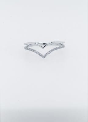 VLI- 14KW 2.23g .16ctw Dual Diamond Stackable V-Band (size 7)