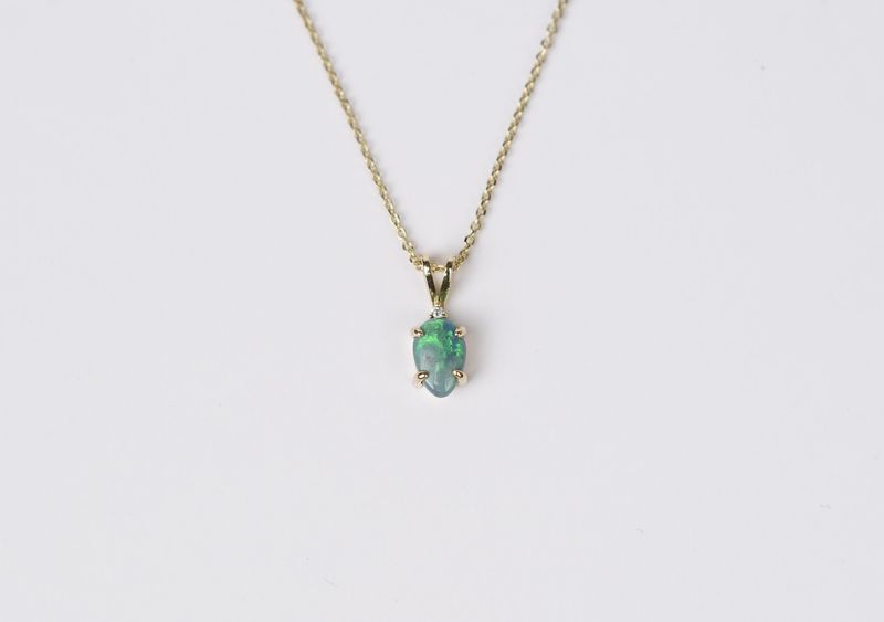 VET- 14KY 2.53g .76ctw Black Opal &amp; Diamond Pendant 16-18&quot;