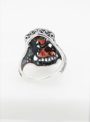 EE- Sterling Trufili Red Stone Fashion Ring (size 8)