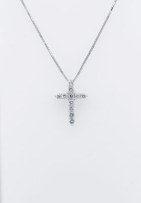 NIE- 14KW 1.87g .25ctw Diamond Cross Necklace 18&quot;