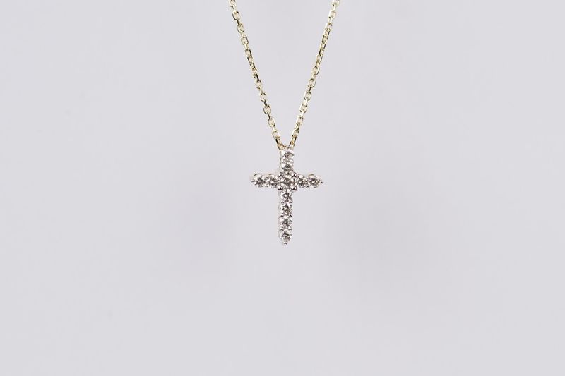 NLT- 14KY 1.97g .25ctw Diamond Cross Necklace 18&quot;