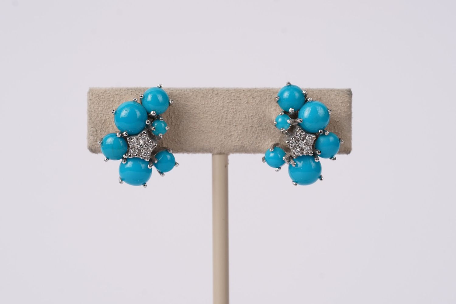 DET- 18KW 9.20g Turquoise &amp; Diamond Earrings