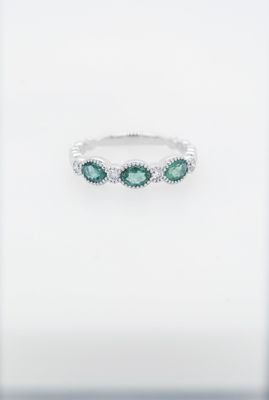 BLA- 18KW 2.69g .81ctw Emerald &amp; Diamond Stackable Band (size 6.5)