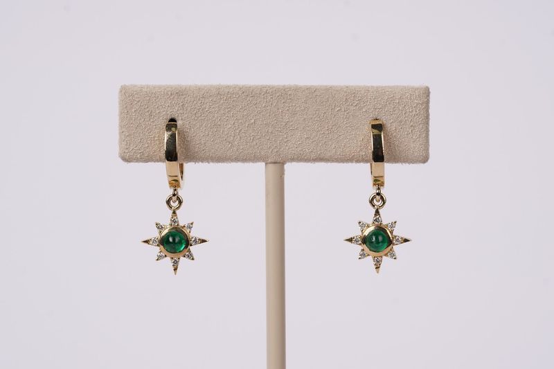 DDR- 14KY 3.17g .52ctw Emerald &amp; Diamond Star Dangle Earrings