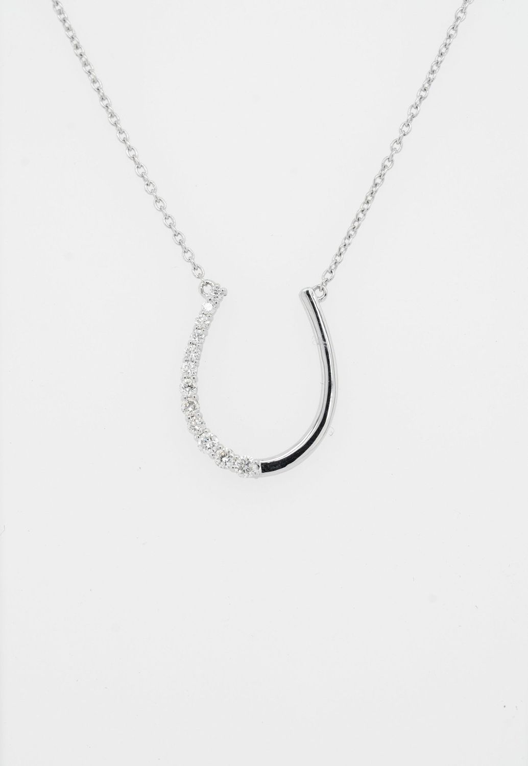 AIE- 16-18&quot; 14KW 1.9g .16ctw Diamond Horseshoe Necklace