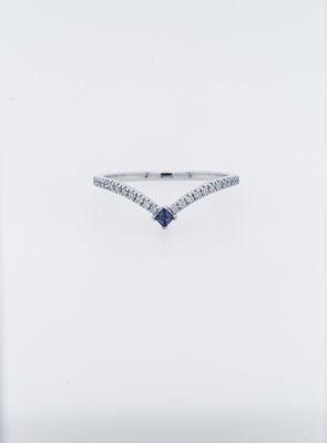 VBT- 14KW 1.46g .21ctw Diamond &amp; Sapphire Stackable V-Band (size 7)