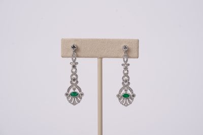 VTET- 14KW 5.16g 1.00ctw Diamond &amp; Emerald Drop Earrings