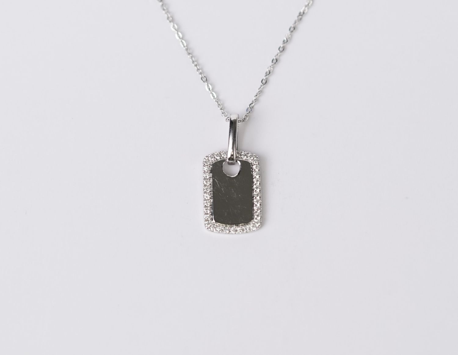 ANN- 14KW 1.80g .12ctw Diamond Dog Tag Pendant 16-18&quot;