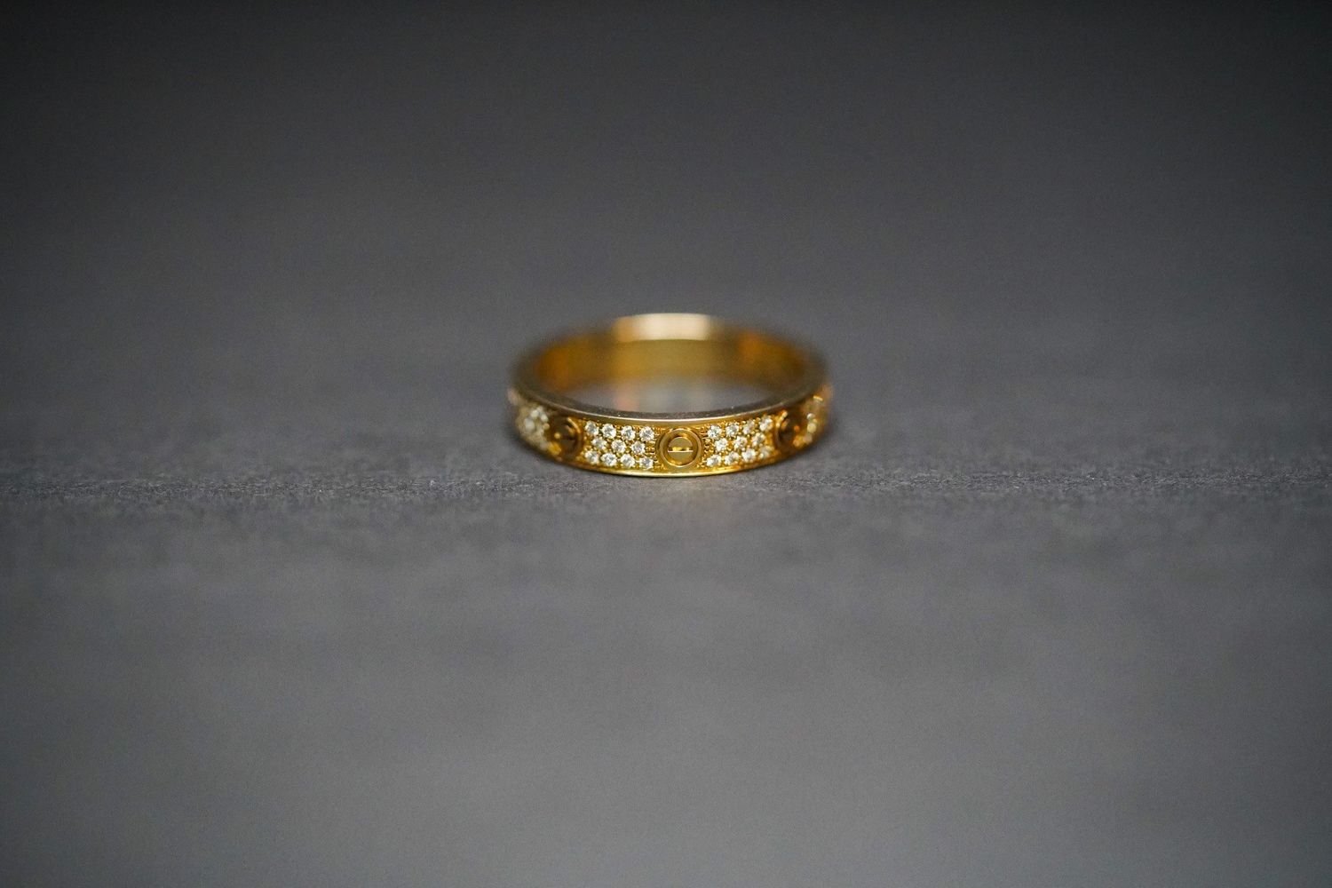 BETX- 18KY 4.77g .40ctw Diamond Cartier Inspired Fashion Ring (size 7.5)