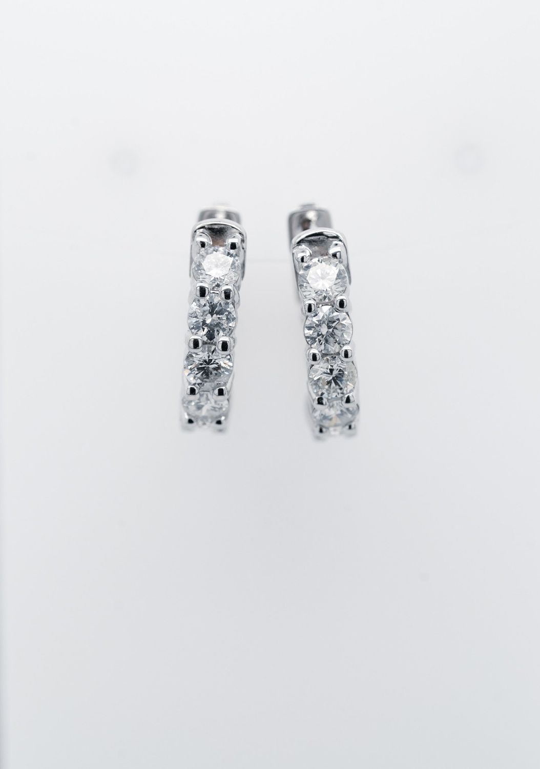 VTLT- 14KW 4.95g 1.55ctw Diamond Huggie Hoops