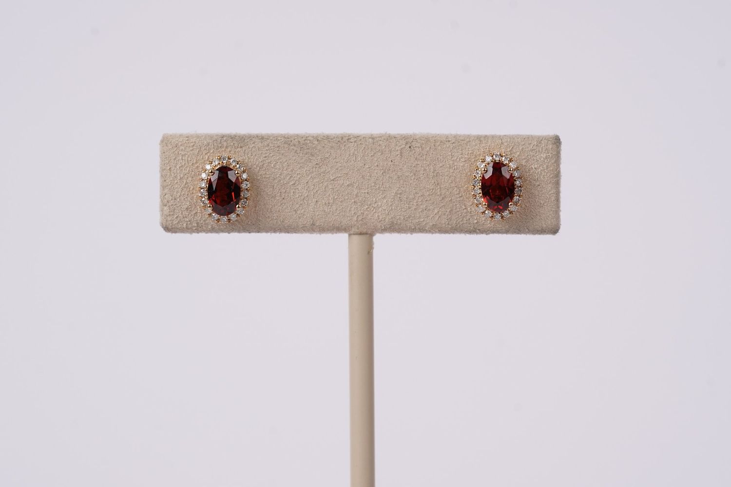 VDE- 14KY 1.24g 1.00ctw Garnet .15ctw Diamond Halo Fashion Earrings