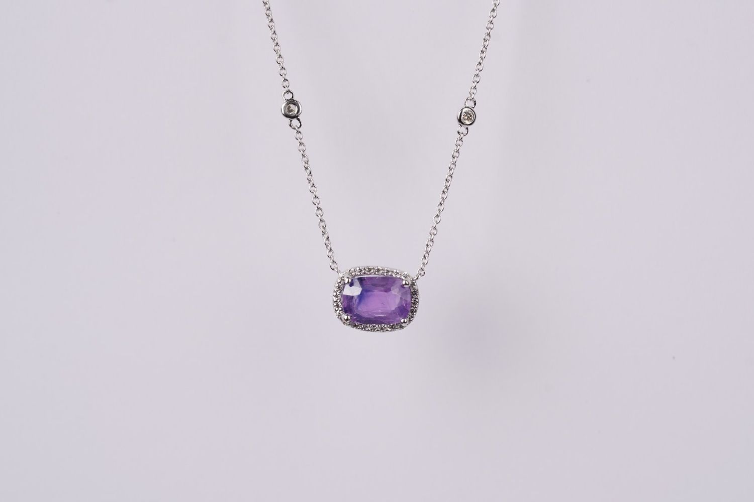 VATI- 14KW 4.10g 2.60ctw (2.40ctr) Purple Sapphire &amp; Diamond Halo Stationed Pendant 16-18&quot;