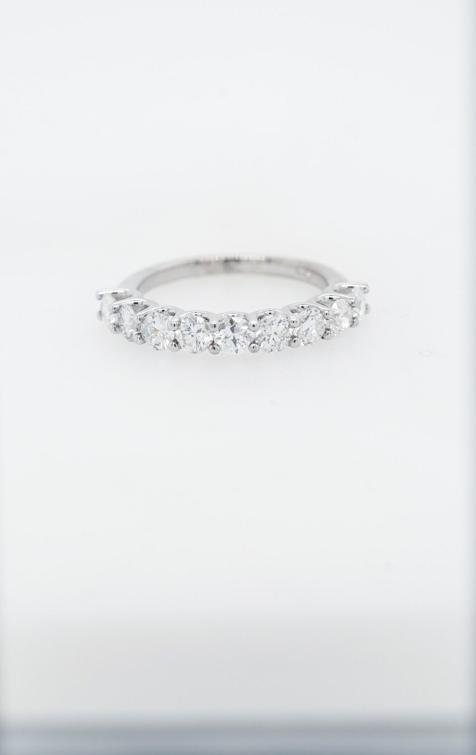 VETT- 14KW 3.00g 1.45ctw European Cut Diamond Stackable Band (size 6.75)