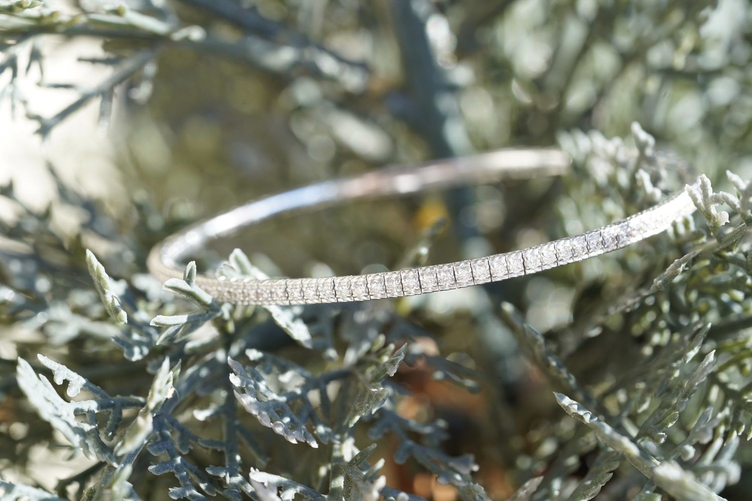 BRI- 14KW 7.27g .50ctw Diamond Flex Bangle Bracelet