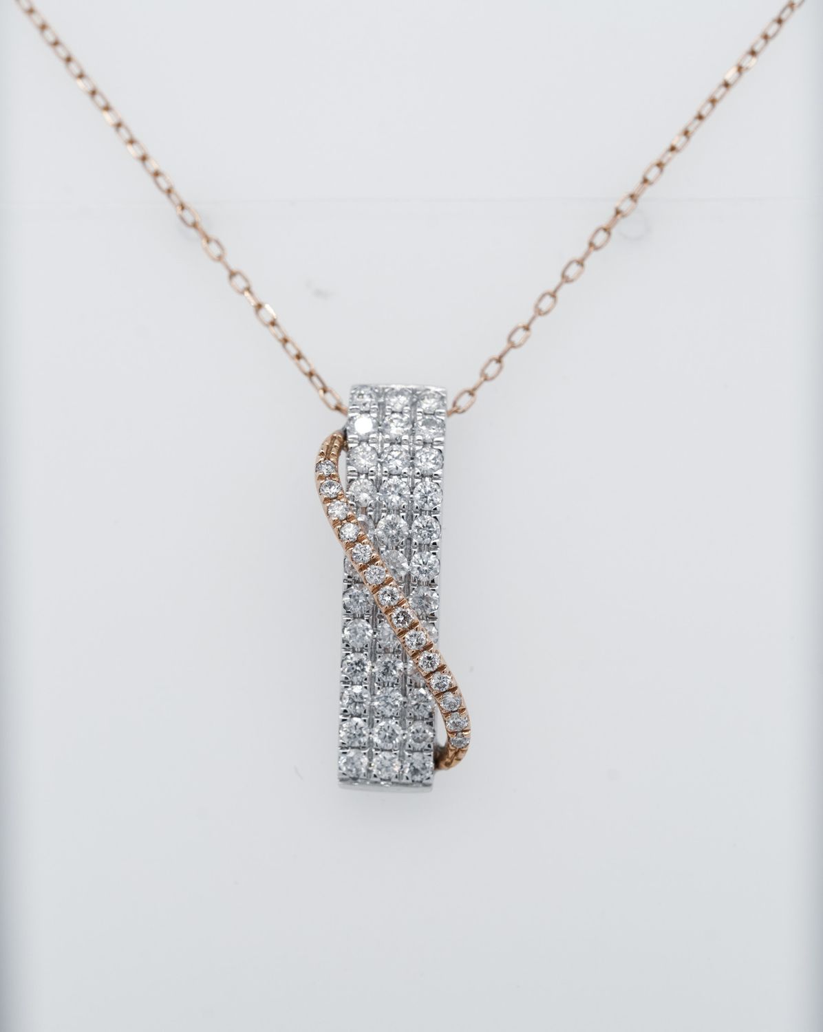 DET- 14KWR 3.3g 1.25ctw Diamond Fashion Pendant 20&quot;