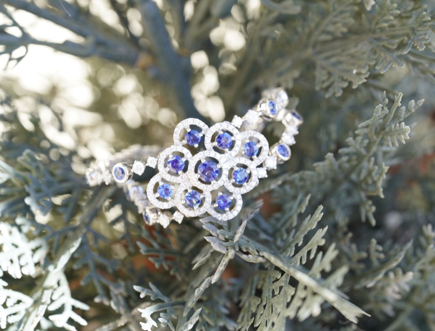 AETT- 18KW 12.77g 7.00ctw Sapphire &amp; Diamond Tennis Bracelet 7&quot;