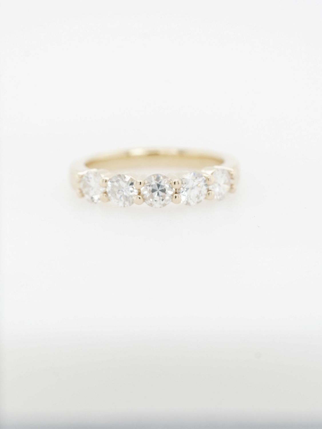 VBET- 14KY 4.39g 1.35ctw 5-Stone Stackable Band (size 7)
