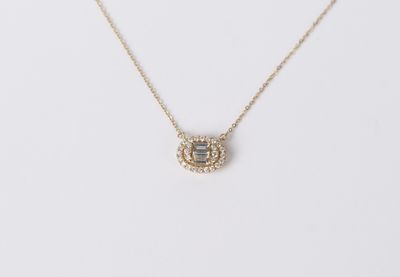 DAE- 14KY 1.90g .38ctw Diamond Cluster Halo Pendant 16-18&quot;