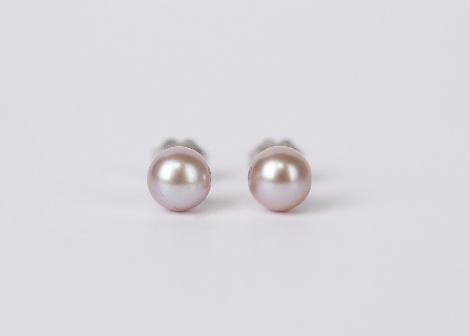 ETX- 14KW 1.30g 6.5-7mm Mauve Pearl Stud Earrings