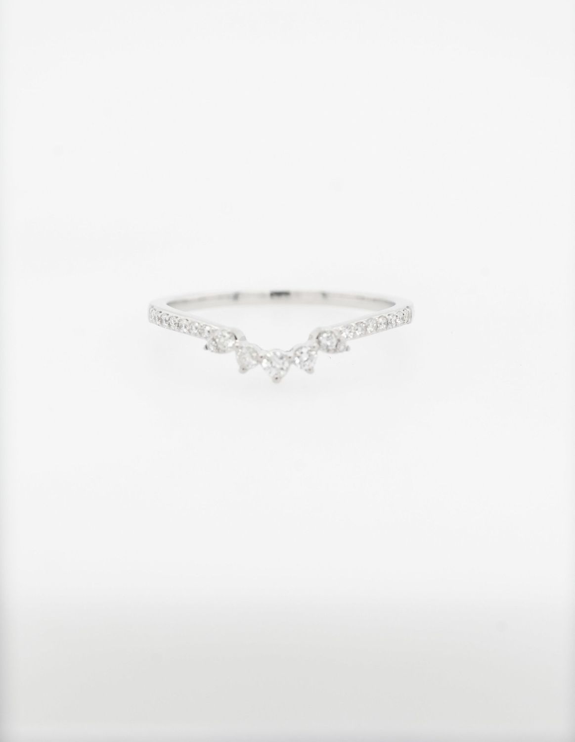 VLN- 14KW 1.28g .20ctw Curved Diamond Stackable Band (size 7)