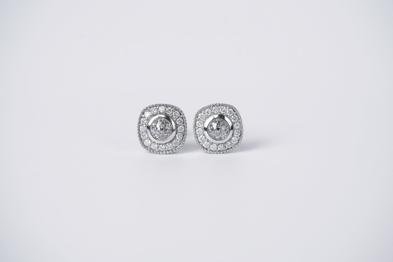LETX- 14KW 2.58g 1.19ctw (.77ctrs) Crown of Light Diamond Halo Stud Earrings