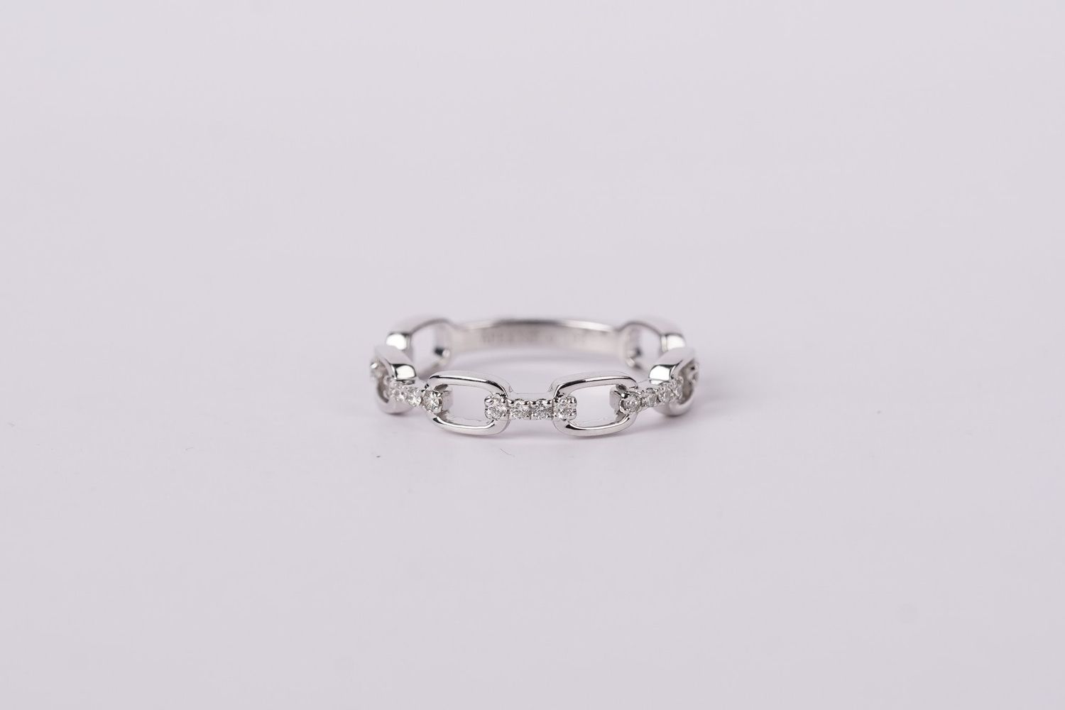 DTTX- 14KW 2.02g .19ctw Diamond Link Stackable Band (size 6.5)