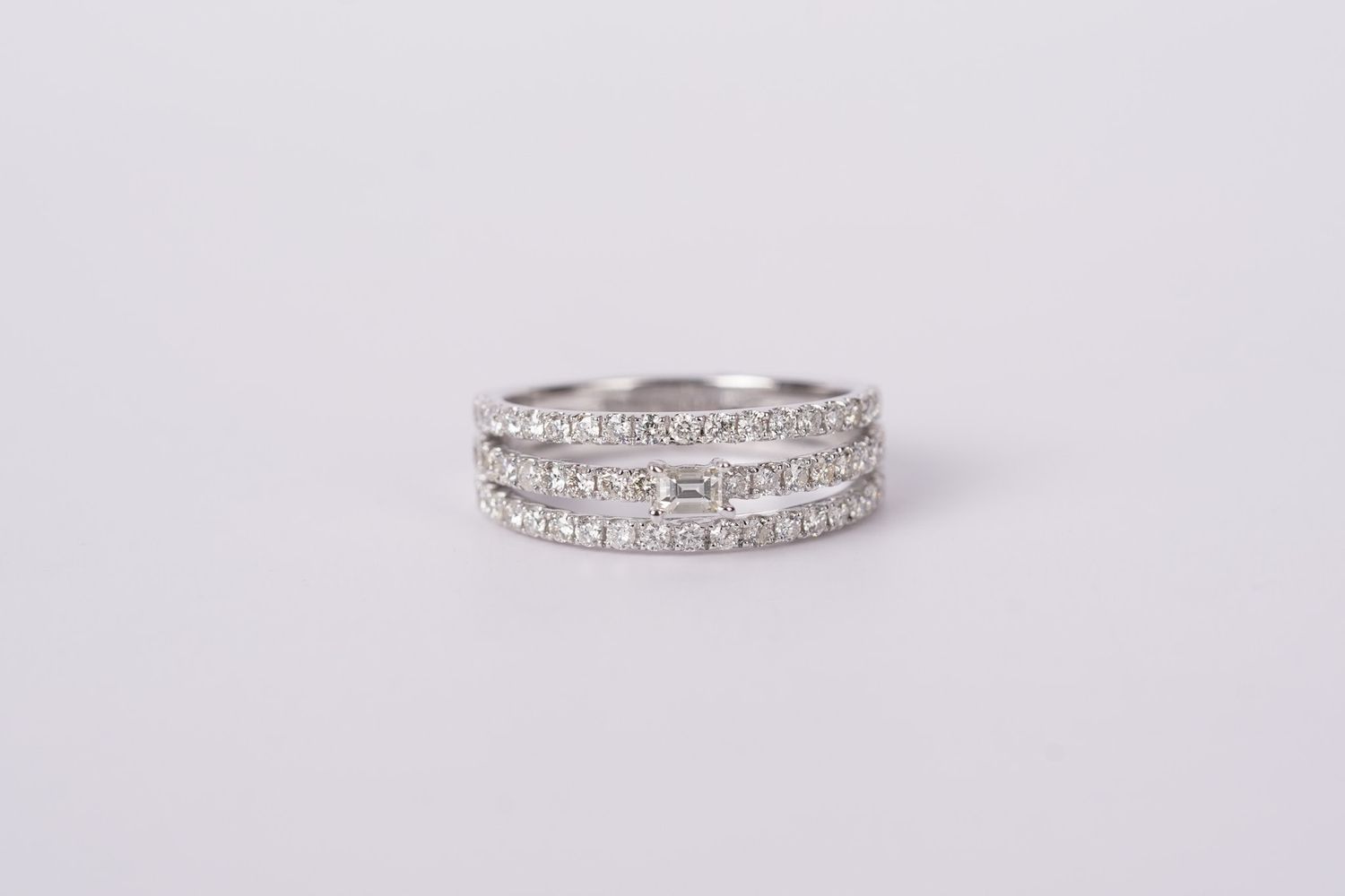 RIIX- 14KW 4.22g 1.02ctw Diamond Fashion Ring (size 7)