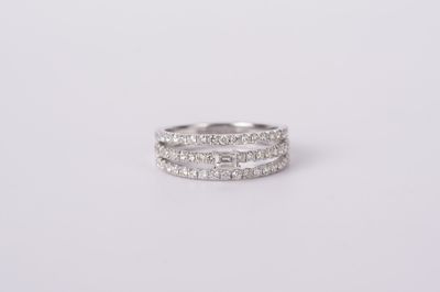 RIIX- 14KW 4.22g 1.02ctw Diamond Fashion Ring (size 7)