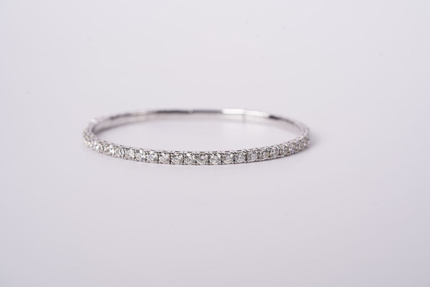 ALTTX- 14KW 11.85g 5.90ctw I-J/SI1 Round Diamond Flex Bangle