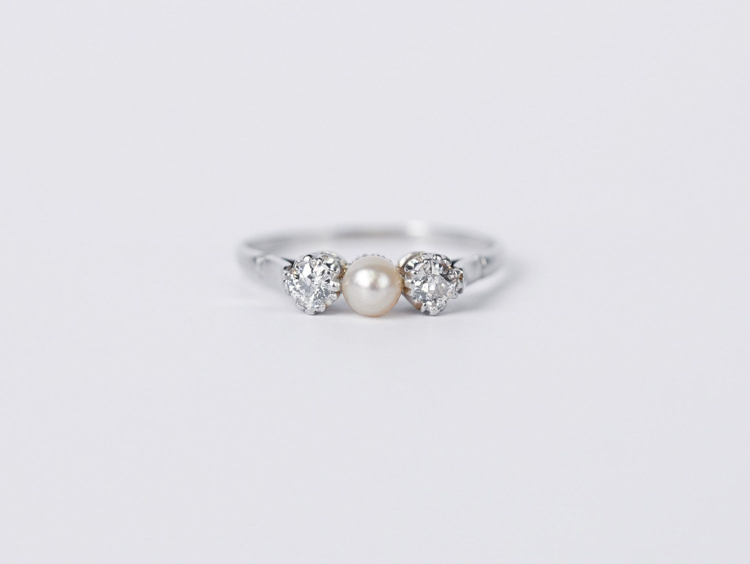 NET- 18KW 2.72g .48ctw European Cut Diamond &amp; Pearl Vintage Ring (size 10)