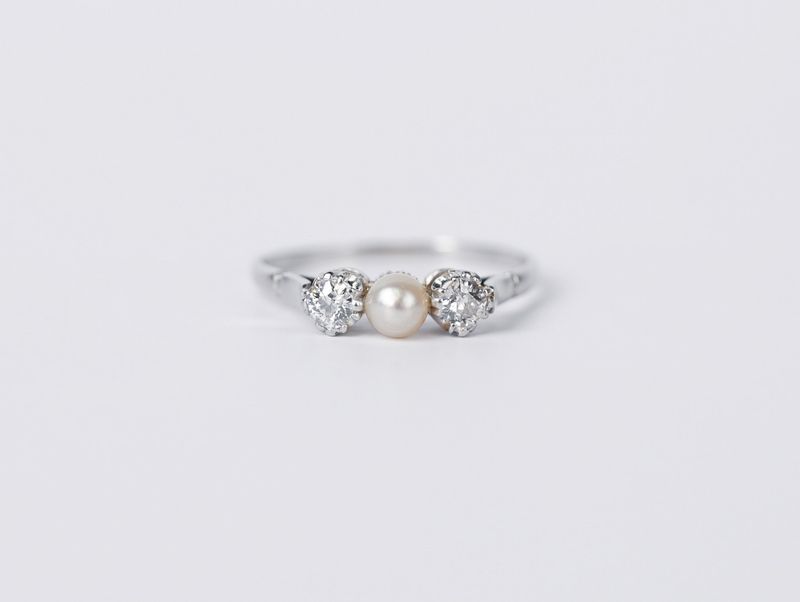 NET- 18KW 2.72g .48ctw European Cut Diamond &amp; Pearl Vintage Ring (size 10)