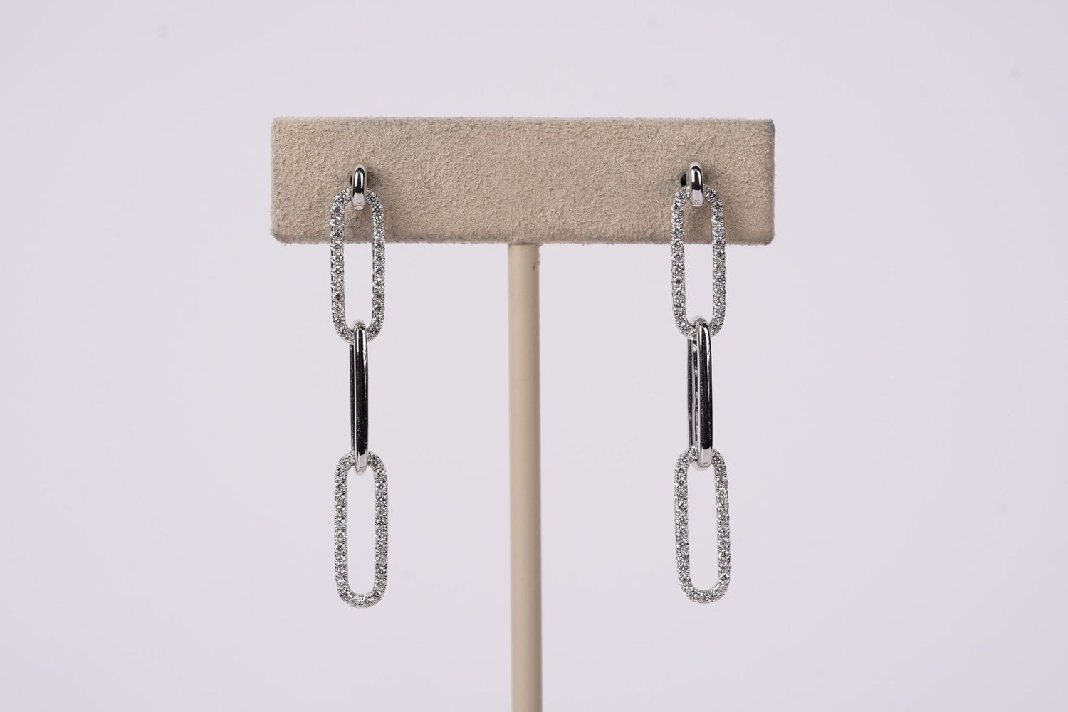 INA- 18KW 4.59g .54ctw Diamond Paperclip Earrings