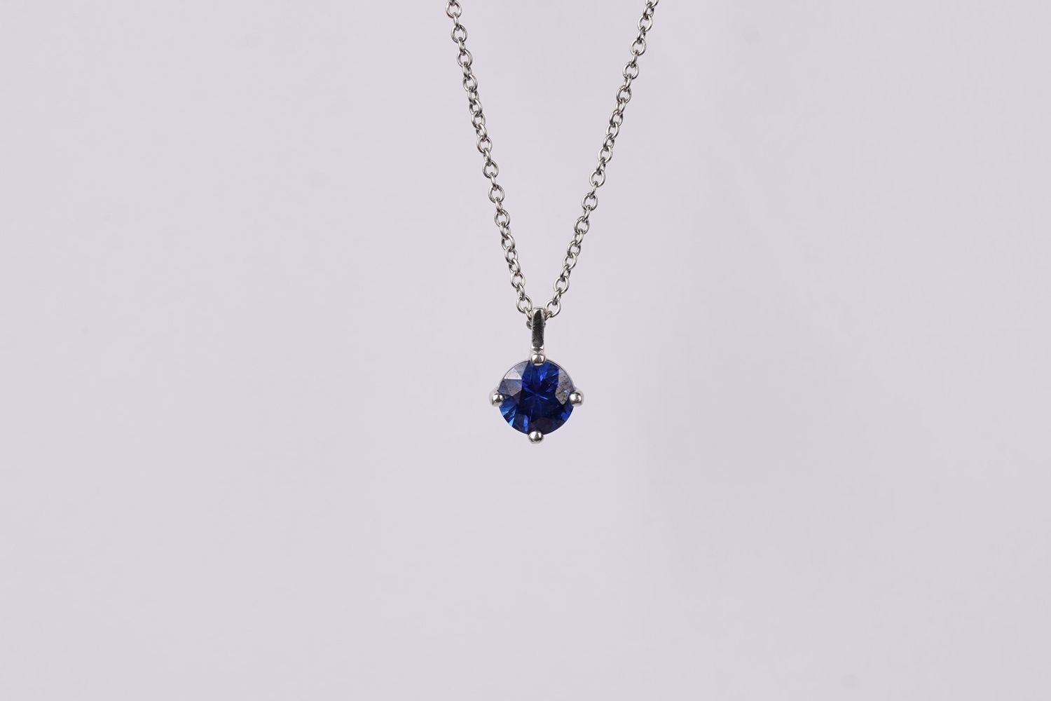 VAE- Platinum 3.13g .60ct Sapphire Solitaire Pendant 18&quot;