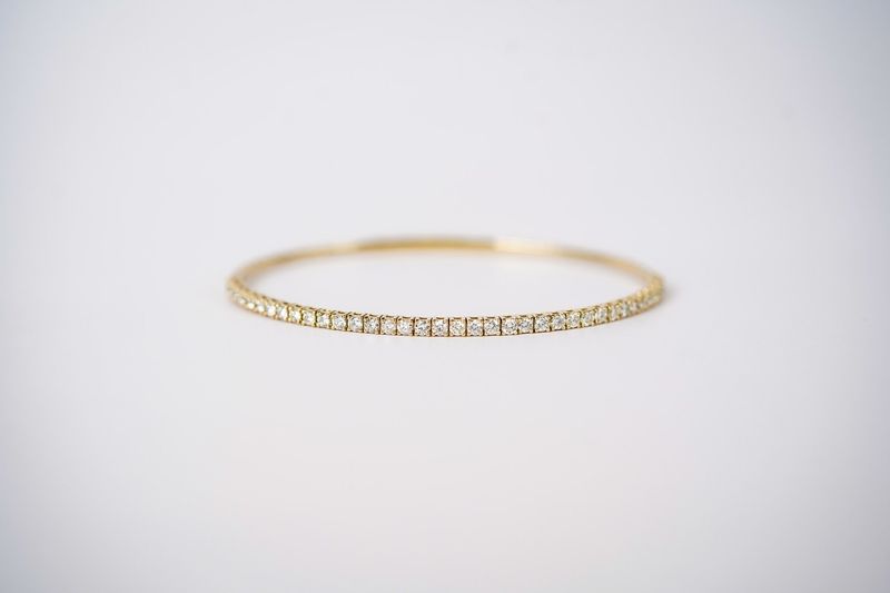 VVTT- 14KY 6.3g 1.50ctw Diamond Flex Bangle