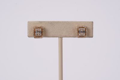 NTT- 14KY 2.20g .64ctw Diamond Cluster Halo Earrings
